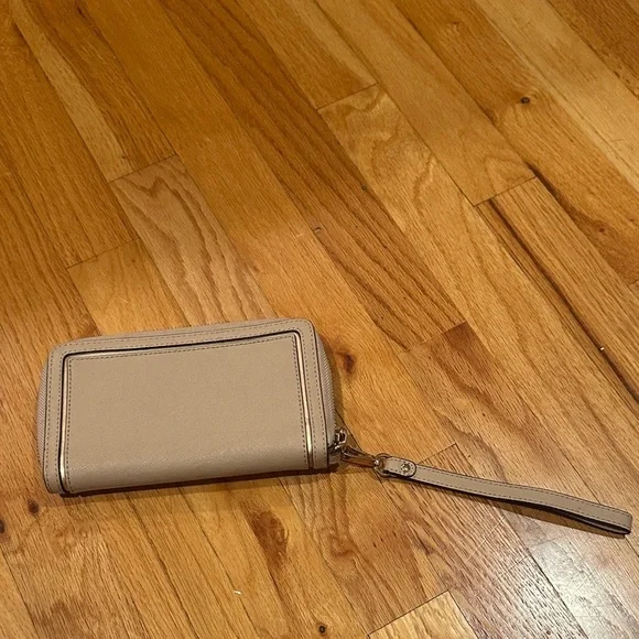 Michael Kors Beige Wristlet Wallet - Picture 3 of 4